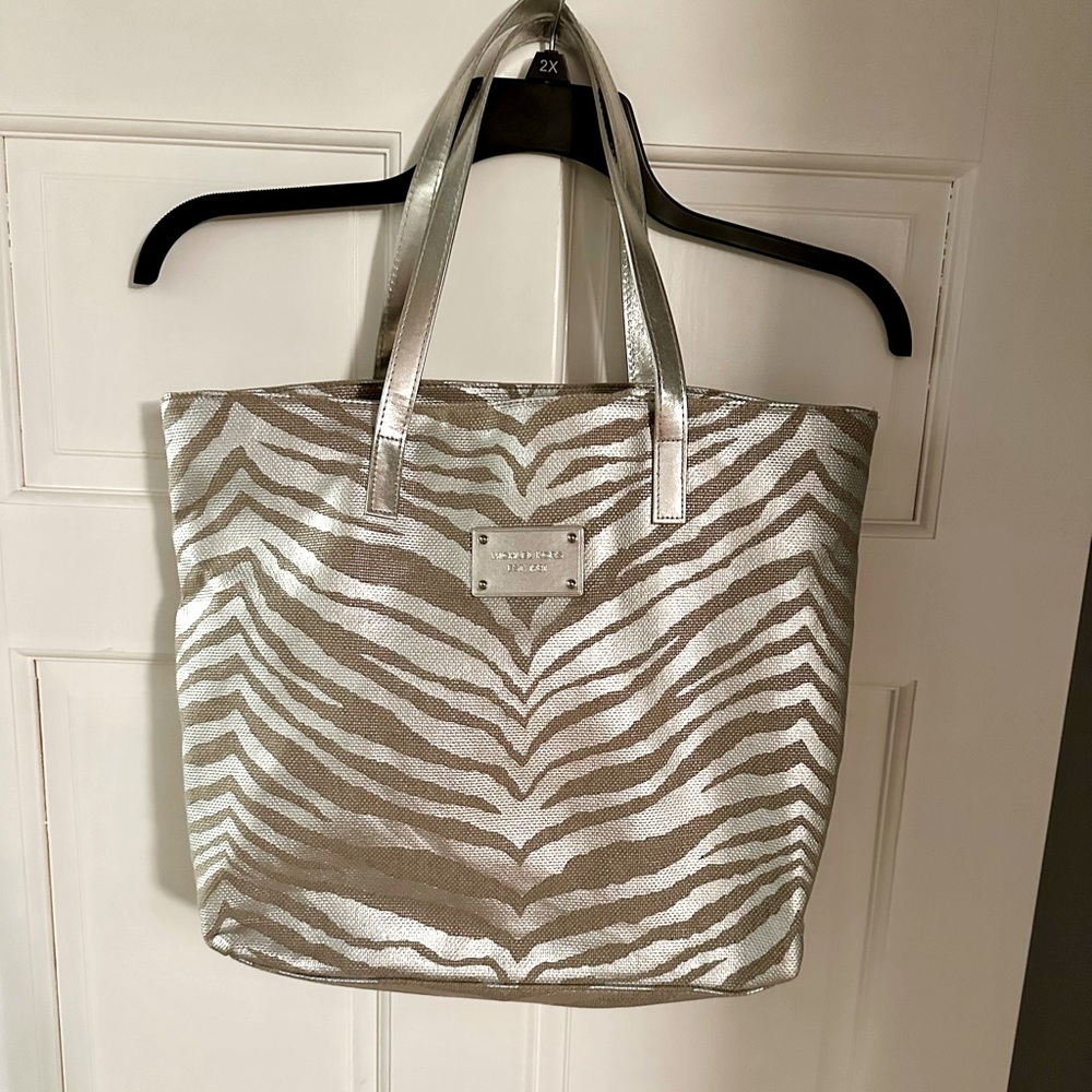 Michael Kors Silver Tote bag